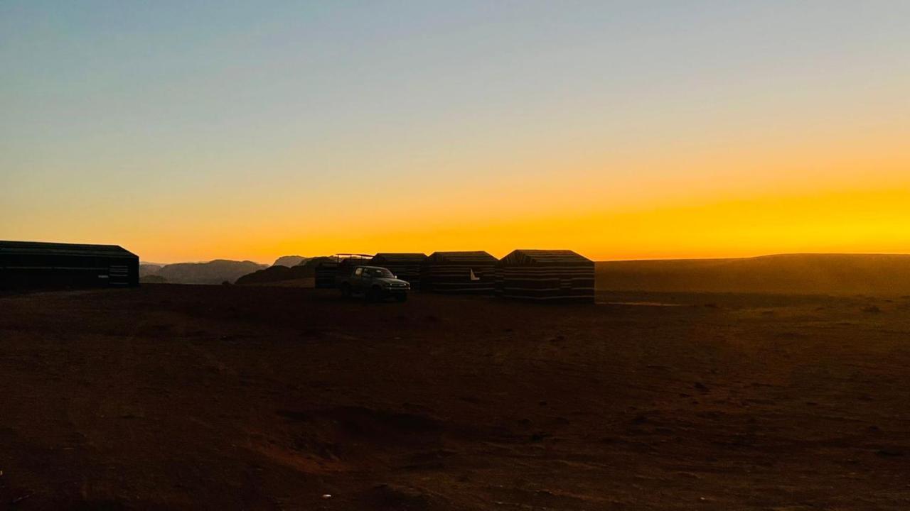 Stars Life Camp-Tour Hotel Wadi Rum Esterno foto