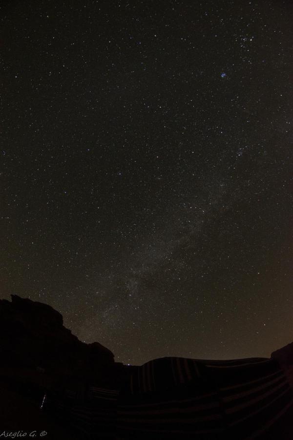 Stars Life Camp-Tour Hotel Wadi Rum Esterno foto