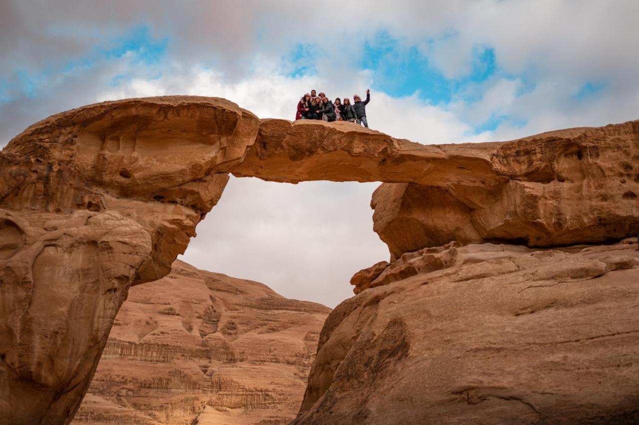 Stars Life Camp-Tour Hotel Wadi Rum Esterno foto