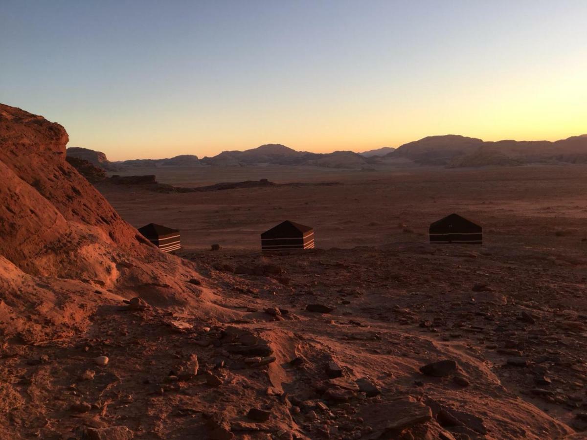 Stars Life Camp-Tour Hotel Wadi Rum Esterno foto