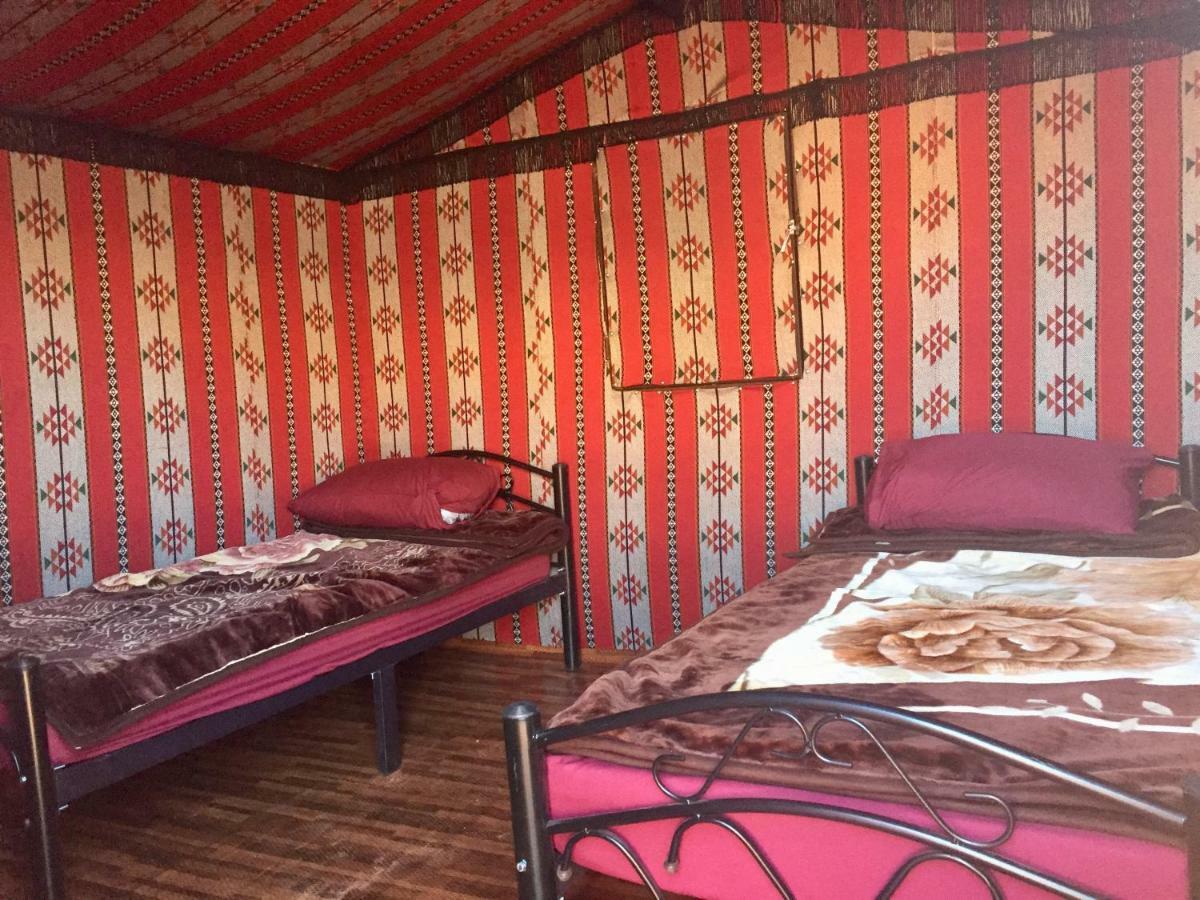 Stars Life Camp-Tour Hotel Wadi Rum Esterno foto