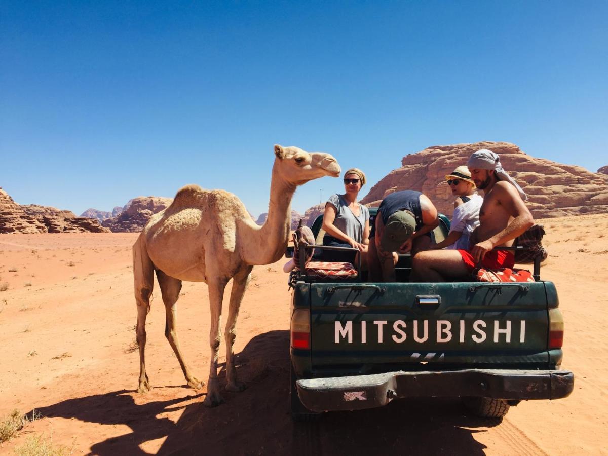 Stars Life Camp-Tour Hotel Wadi Rum Esterno foto