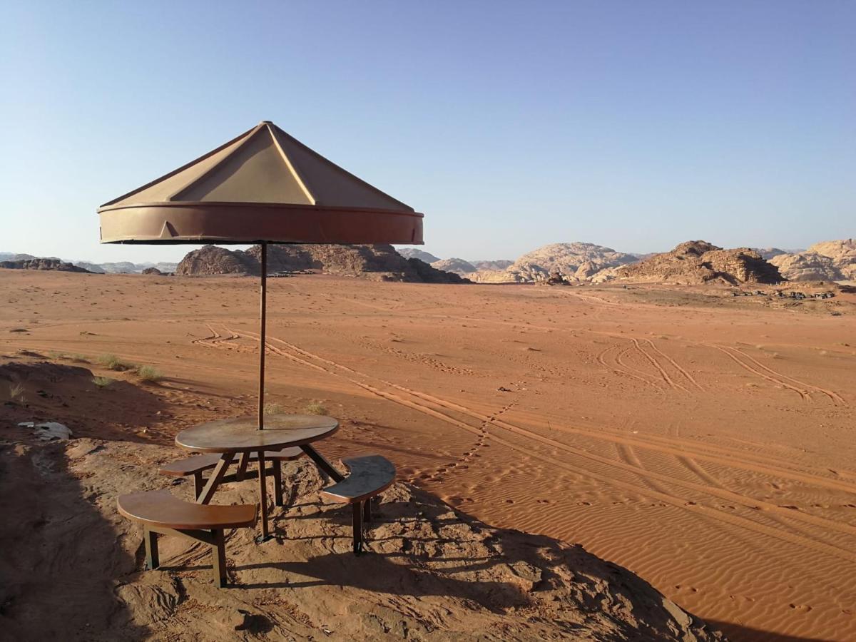 Stars Life Camp-Tour Hotel Wadi Rum Esterno foto