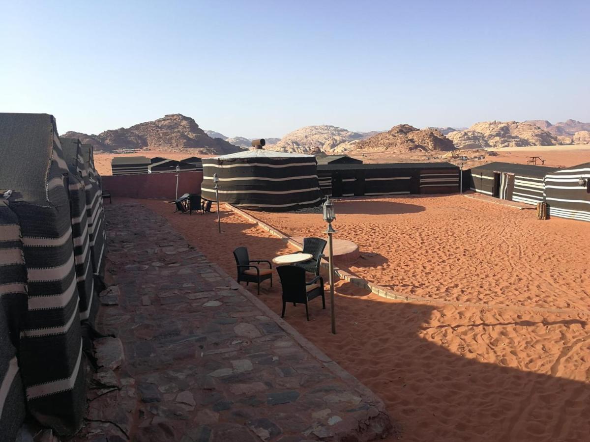 Stars Life Camp-Tour Hotel Wadi Rum Esterno foto