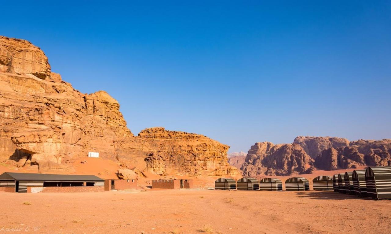Stars Life Camp-Tour Hotel Wadi Rum Esterno foto