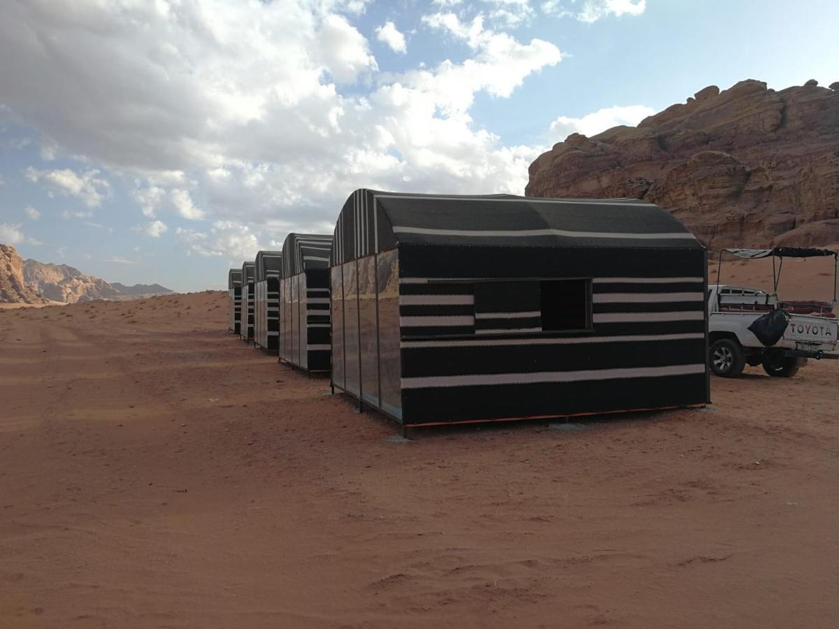 Stars Life Camp-Tour Hotel Wadi Rum Esterno foto