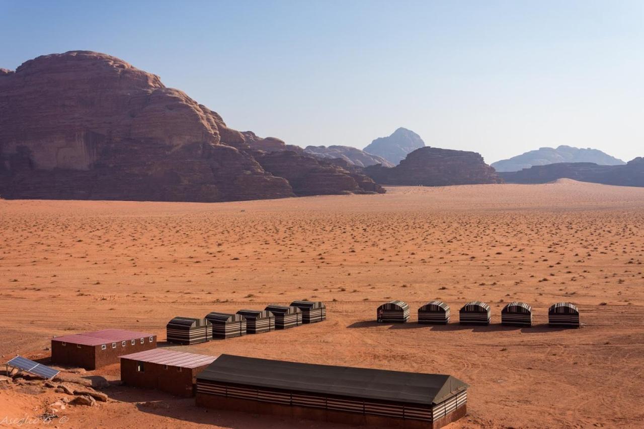 Stars Life Camp-Tour Hotel Wadi Rum Esterno foto